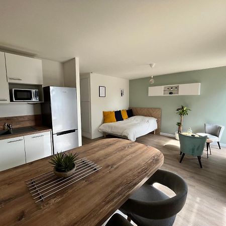 Studio Cosy Et Son Emplacement Ideal Монтеврен Екстер'єр фото
